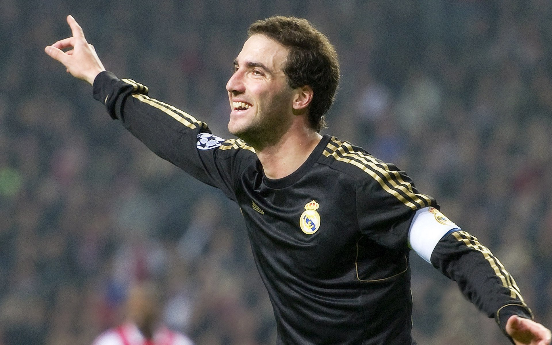 _滑动技术提升：新的训练方法带来突破_，《滑动》